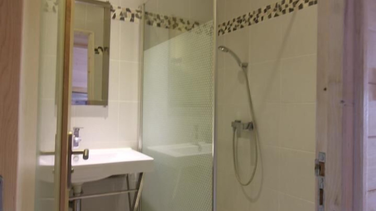 Photo of Bathroom in Saint-Martin-de-Laye