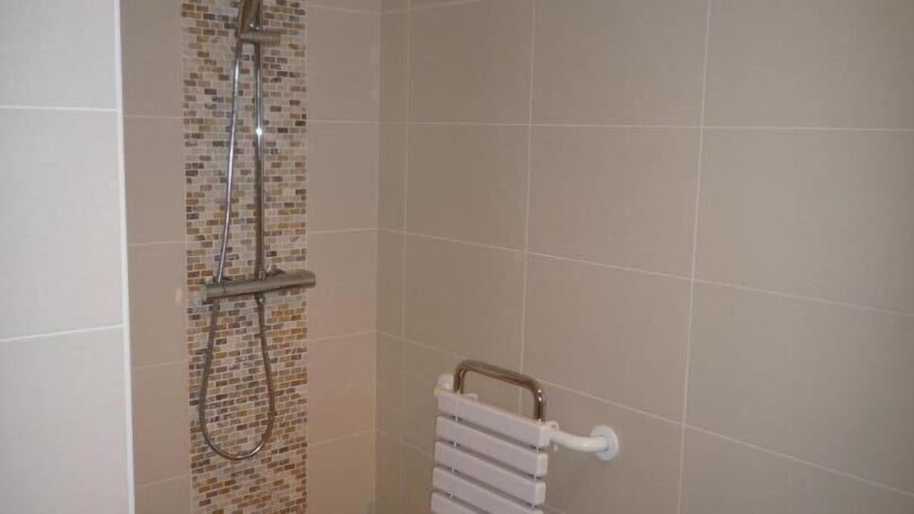 Photo of Bathroom in Creon