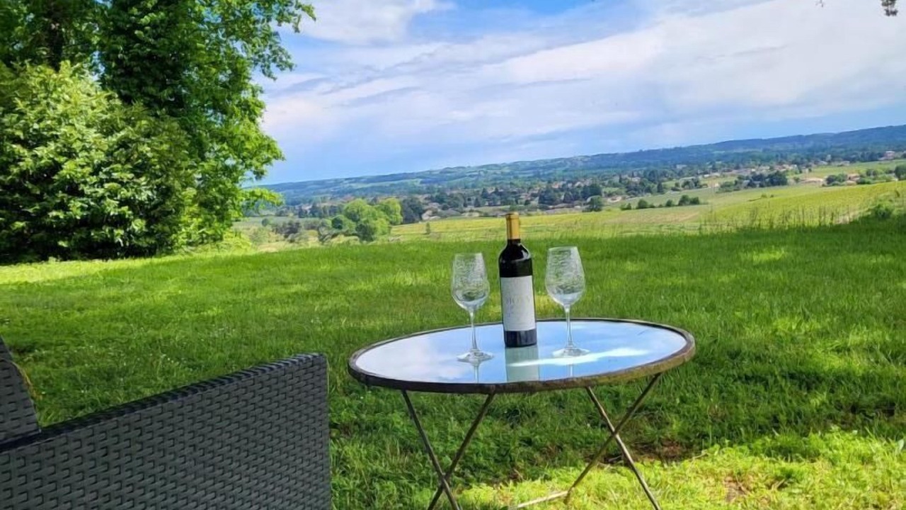 Photo of Patio Balcony in Sainte-Colombe