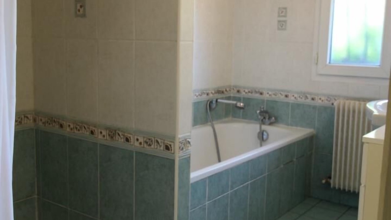 Photo of Bathroom in Avensan
