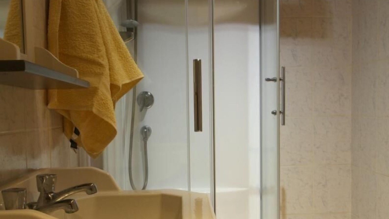 Photo of Bathroom in Saint-Aignan