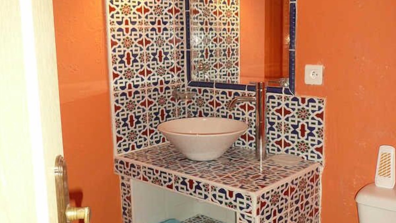 Photo of Bathroom in Doulezon
