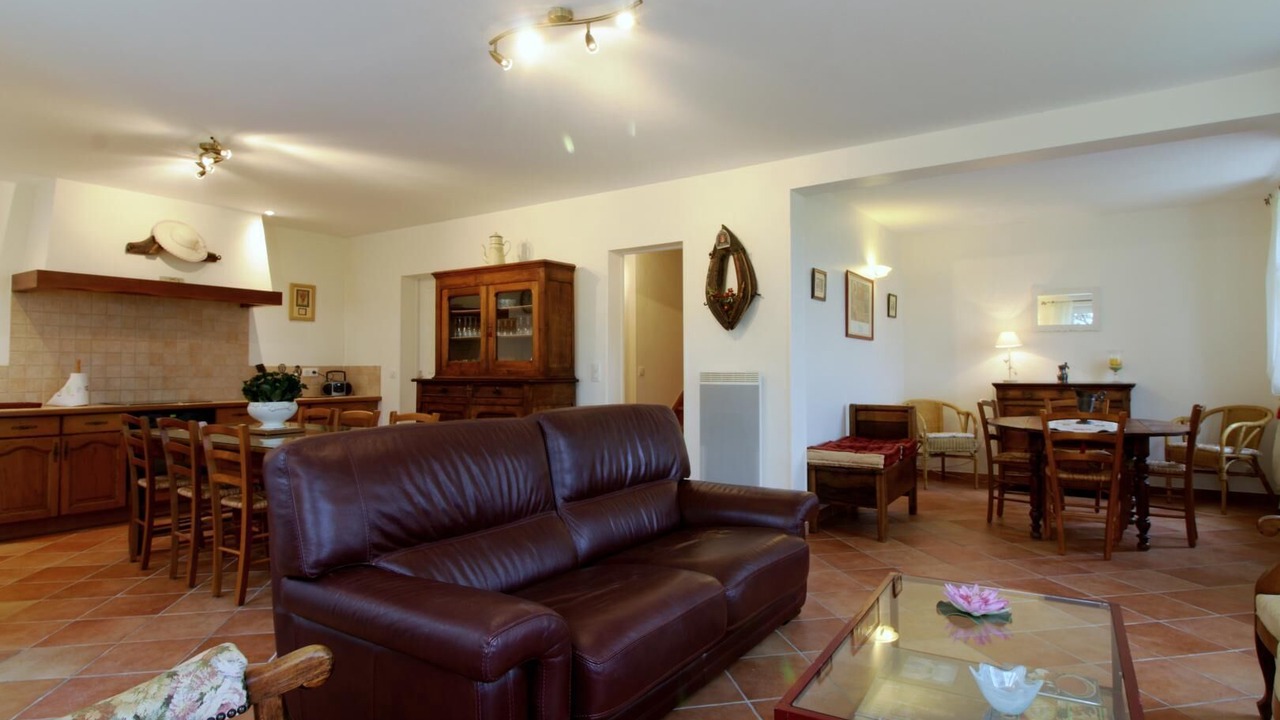 Photo of Livingroom in Puisseguin