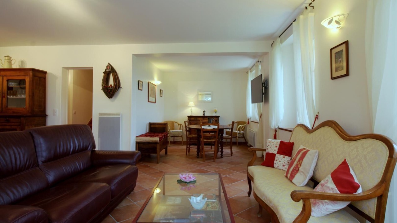 Photo of Livingroom in Puisseguin