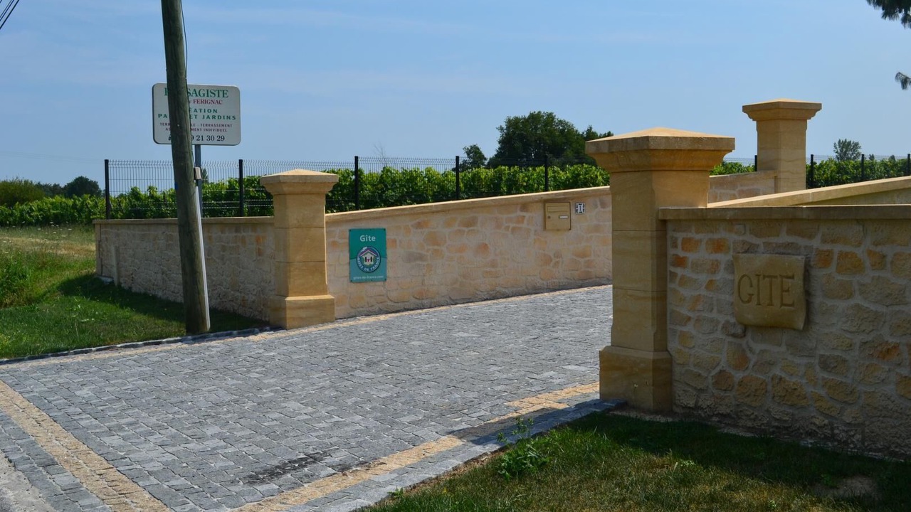 Photo of Outdoor in Cartelegue