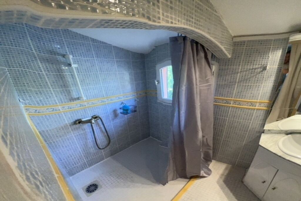 Photo of Bathroom in Ventabren