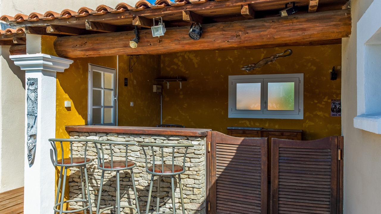 Photo of Patio Balcony in Morieres-les-Avignon