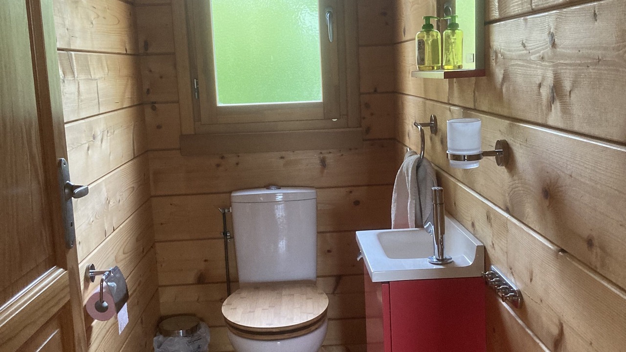 Photo of Bathroom in L'Isle-Jourdain