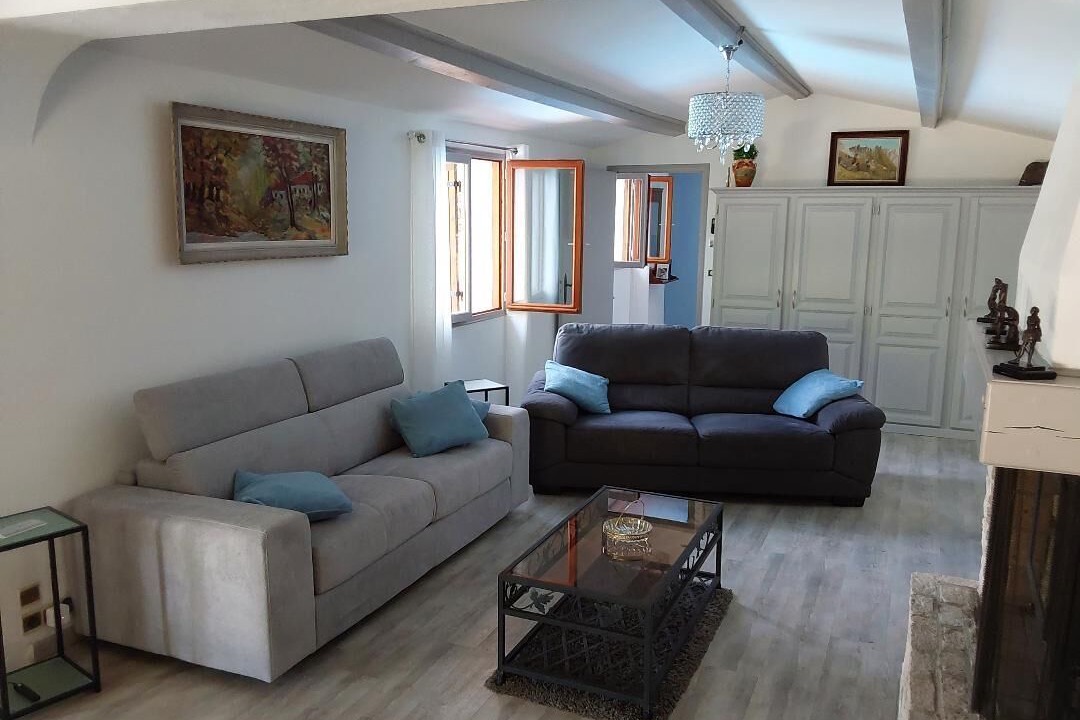 Photo of Livingroom in Niozelles