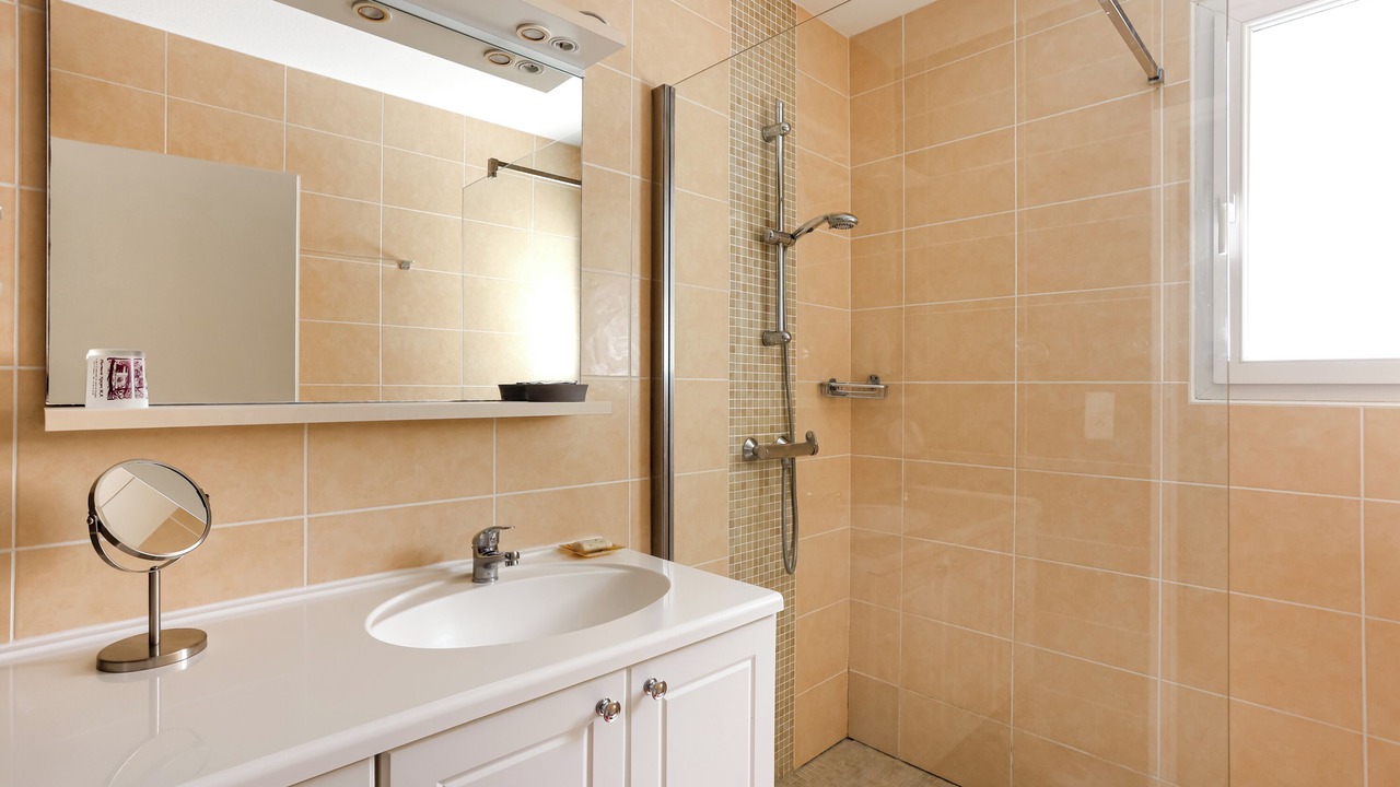 Photo of Bathroom in Le Chateau-d'Oleron