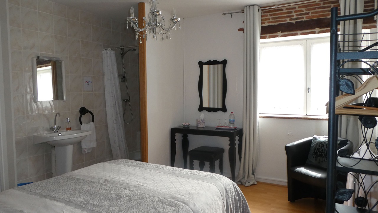 Photo of Bedroom in Babaudus