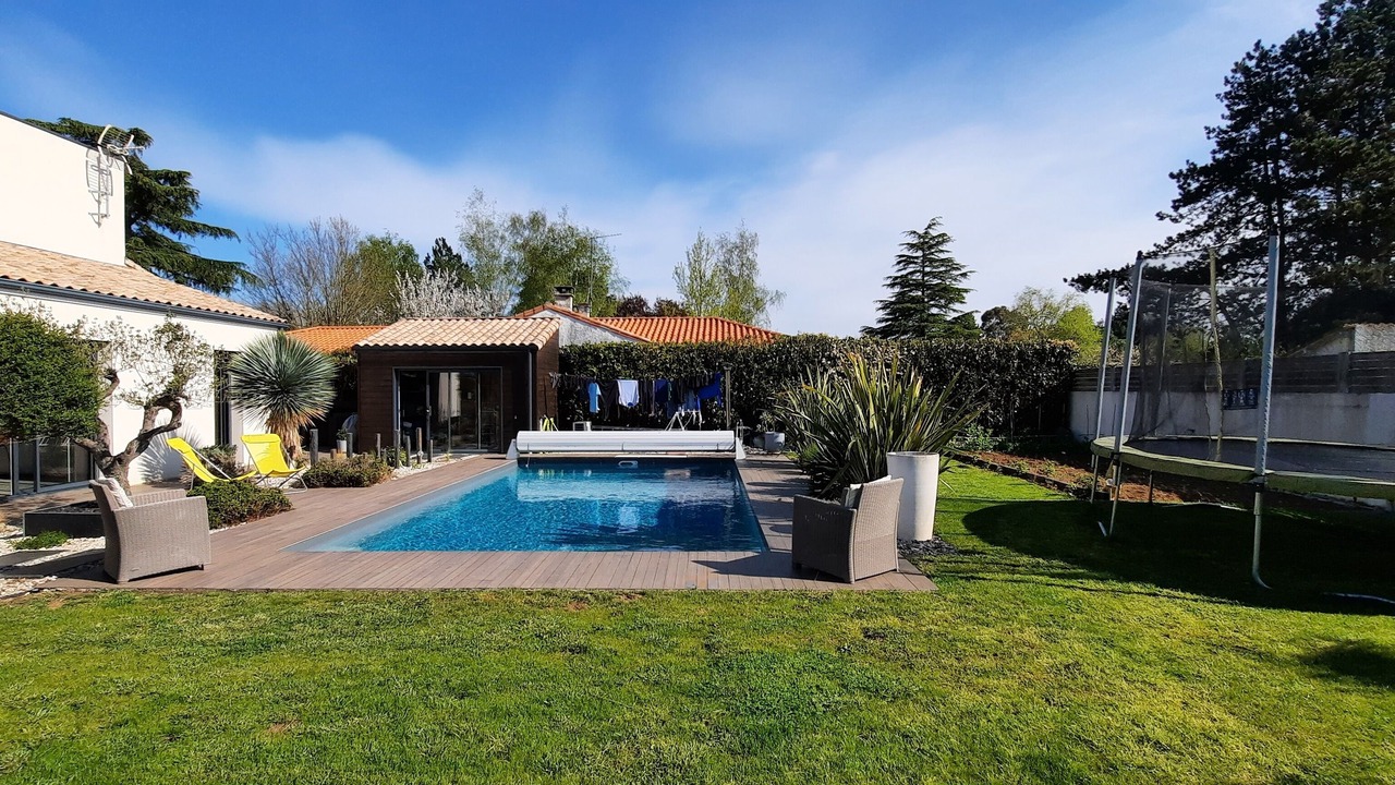 Photo of Outdoor in Saint-Liguaire