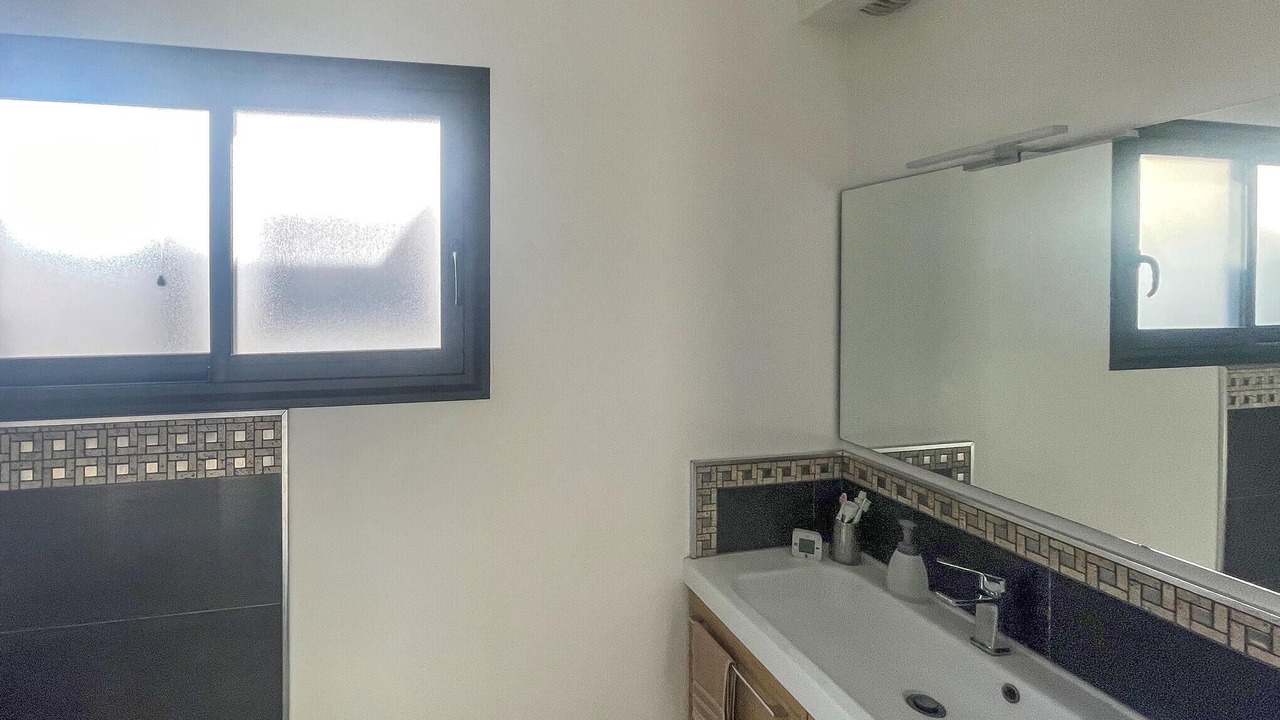 Photo of Bathroom in Lons