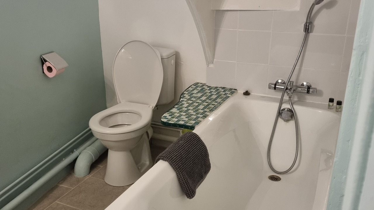 Photo of Bathroom in Beynac-et-Cazenac