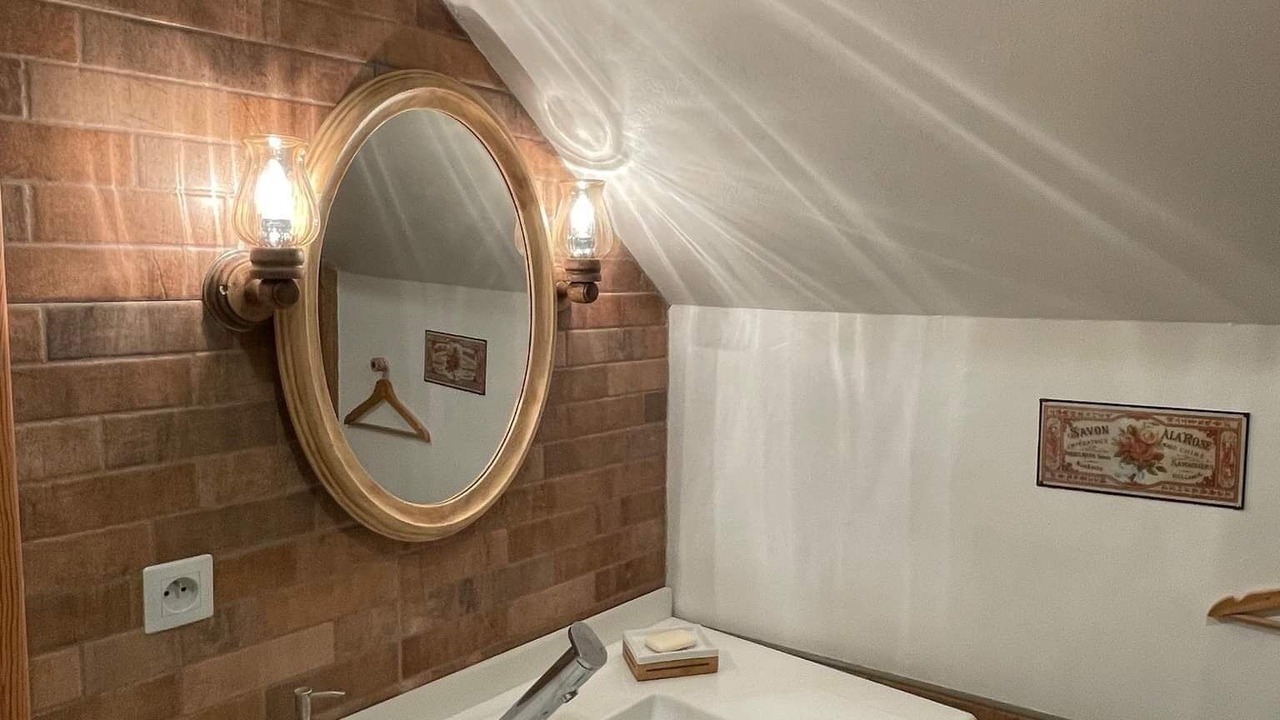 Photo of Bathroom in Savignac-de-Miremont