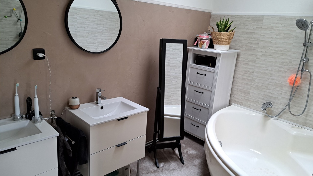 Photo of Bathroom in Cisse