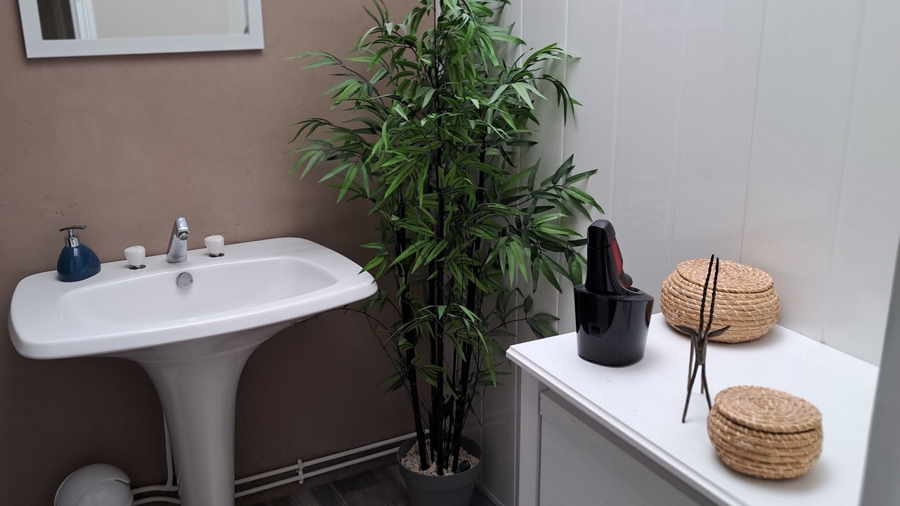 Photo of Bathroom in Cisse