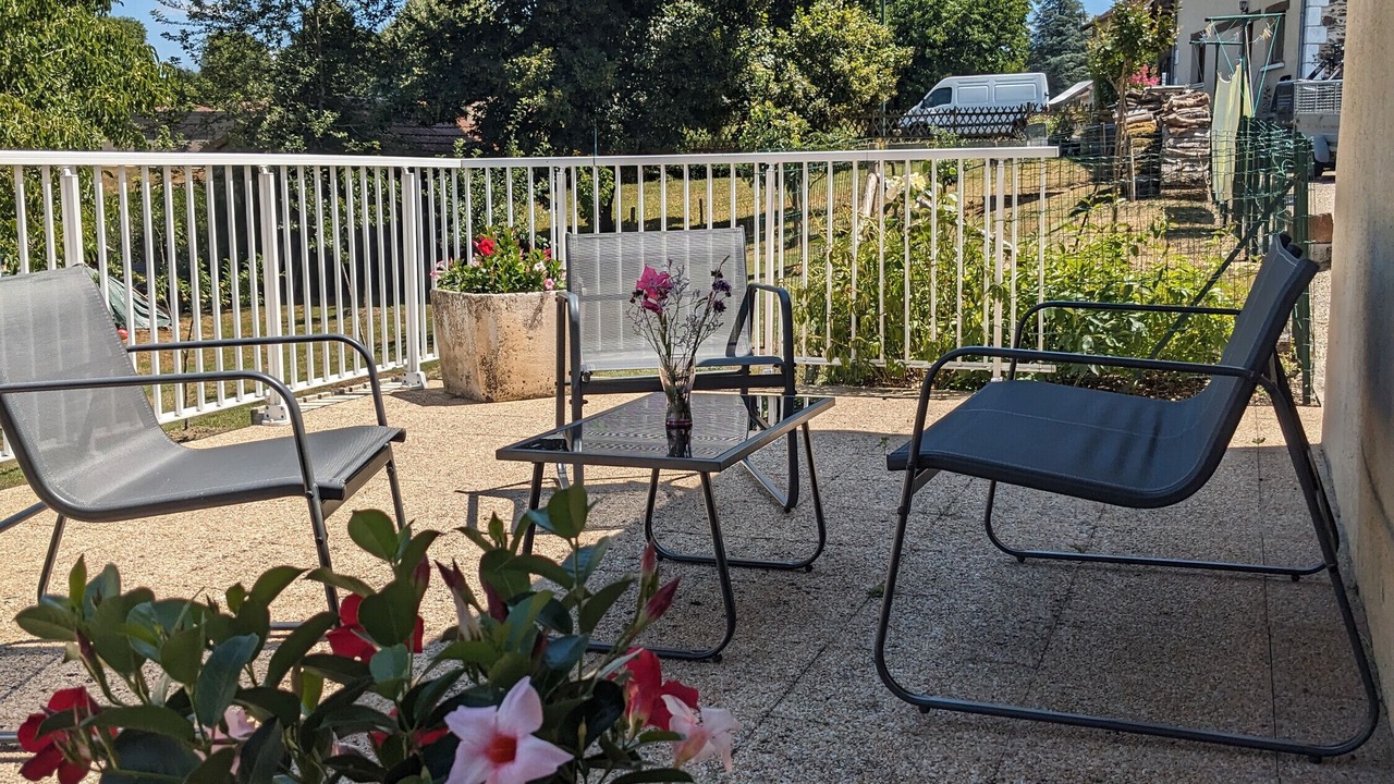 Photo of Patio Balcony in Saint-Jory-de-Chalais