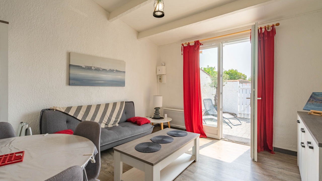 Photo of Livingroom in Le Grand-Village-Plage