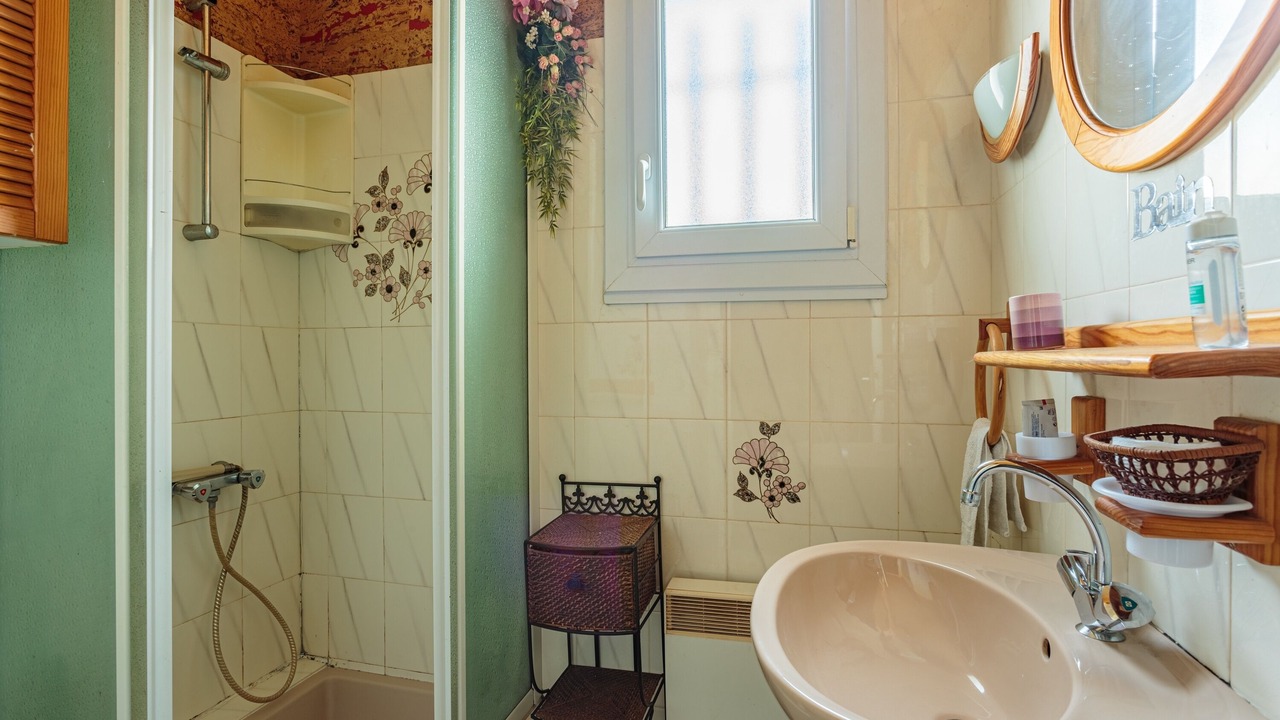 Photo of Bathroom in Urt