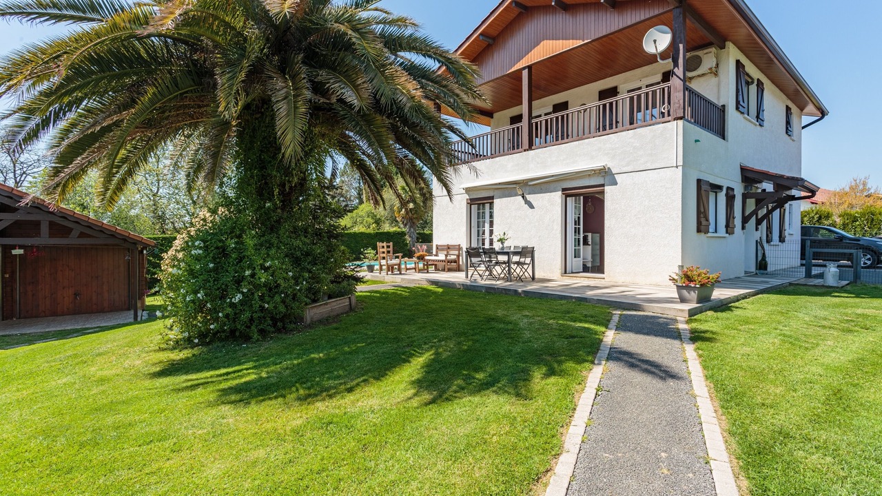 Photo of Outdoor in Urt