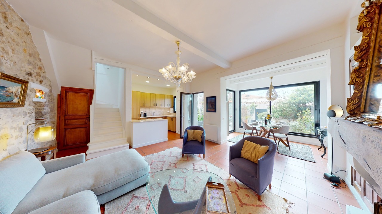 Photo of Livingroom in Montredon