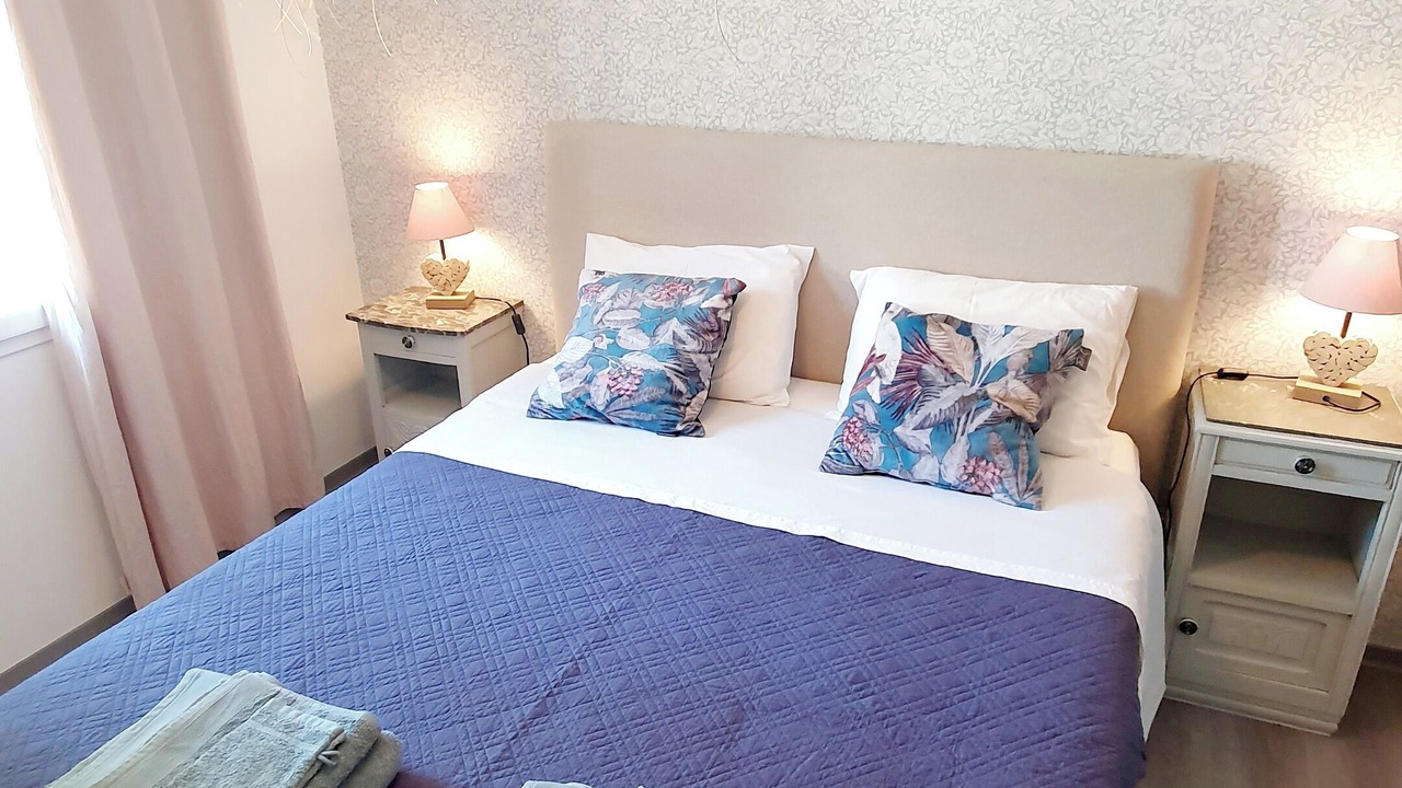 Photo of Bedroom in Lembras