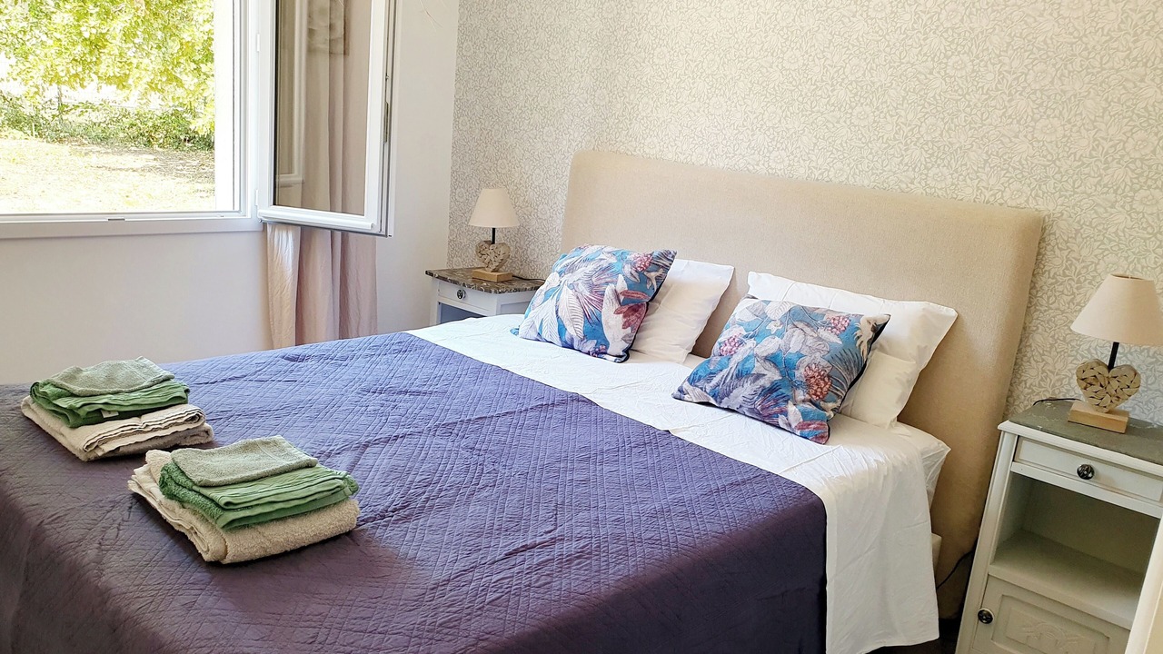 Photo of Bedroom in Lembras
