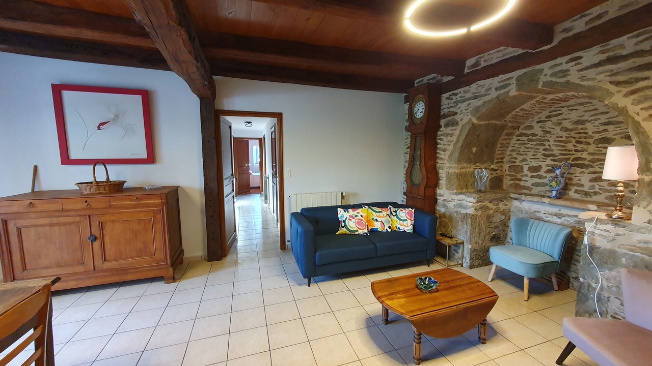 Photo of Livingroom in Laval-sur-Luzege