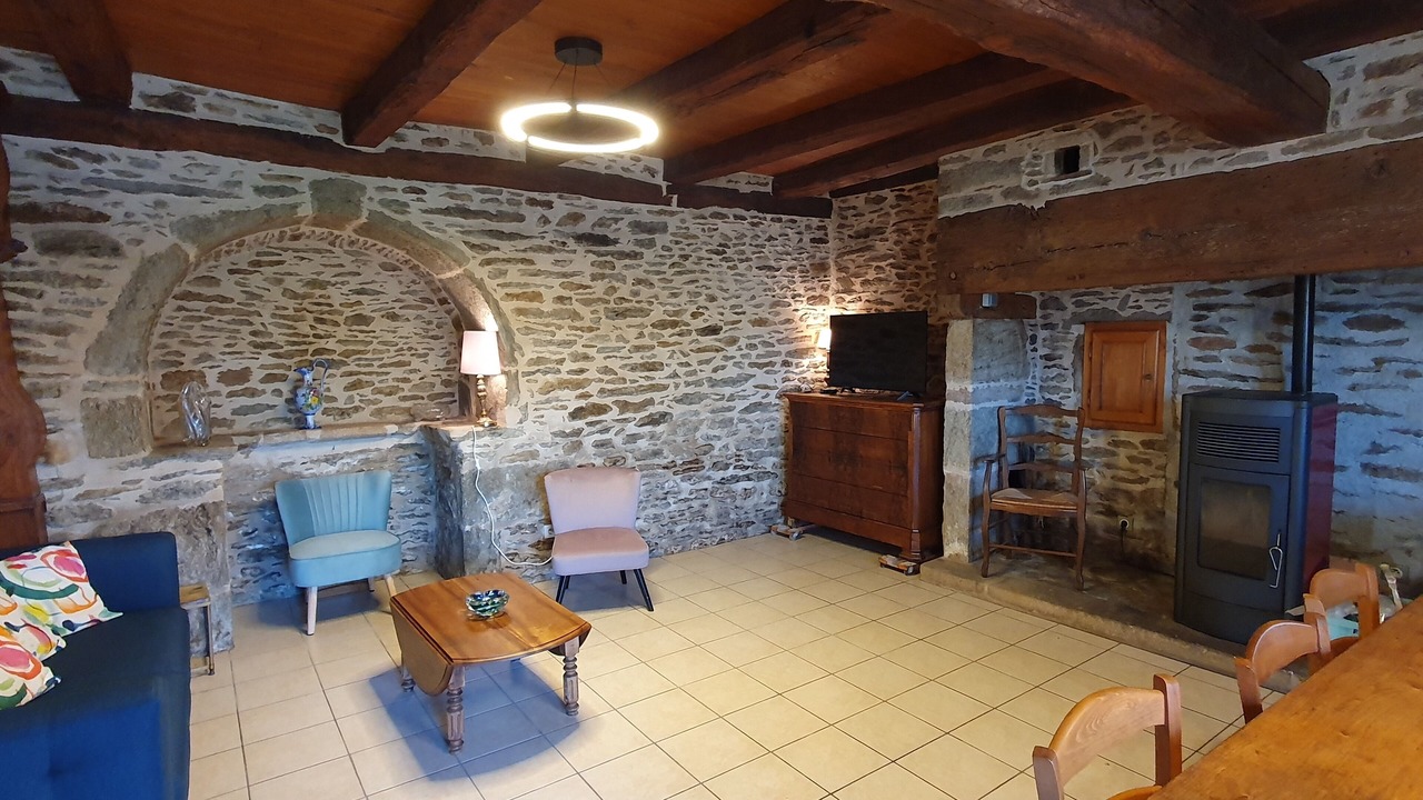 Photo of Livingroom in Laval-sur-Luzege