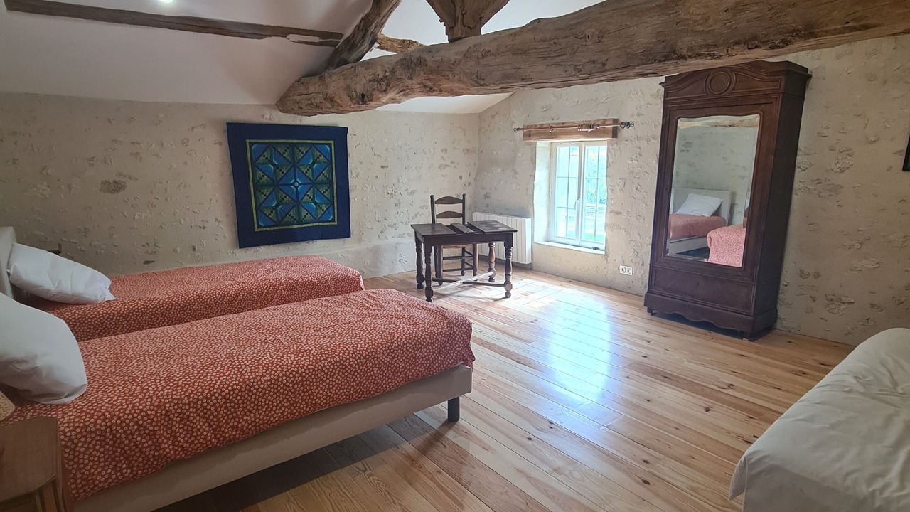 Photo of Bedroom in Les Leves-et-Thoumeyragues