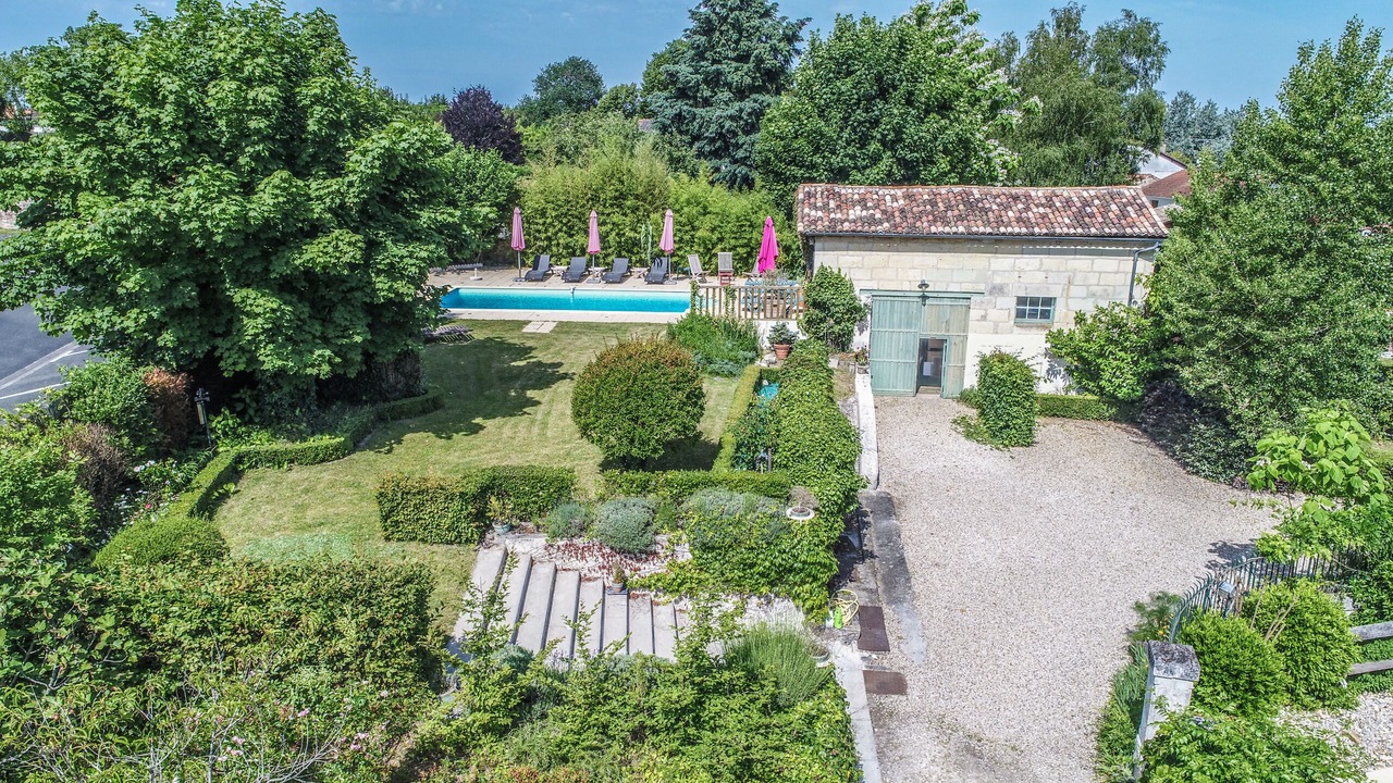 Photo of Outdoor in La Roche-Chalais