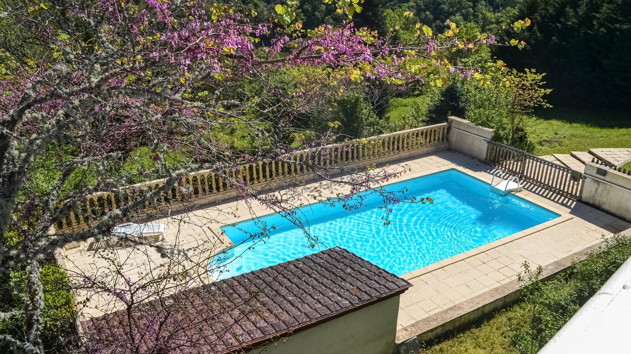 Photo of Outdoor in Beauregard-de-Terrasson