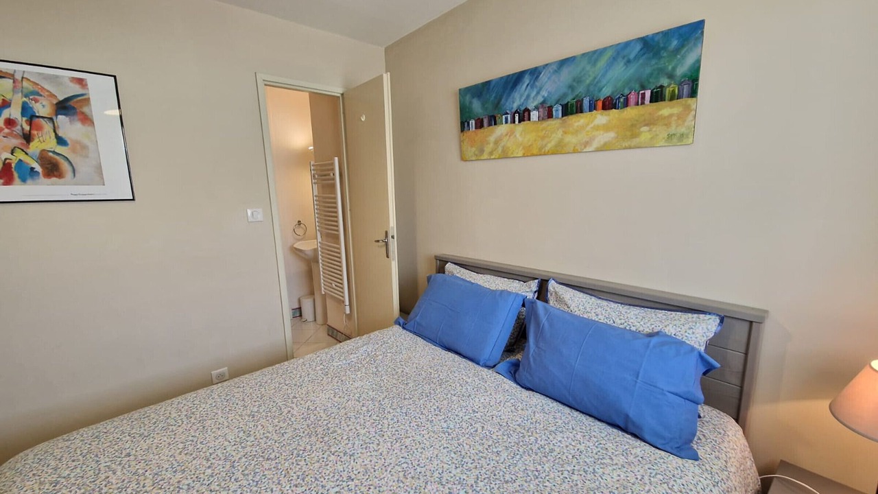 Photo of Bedroom in Quartier du Casino