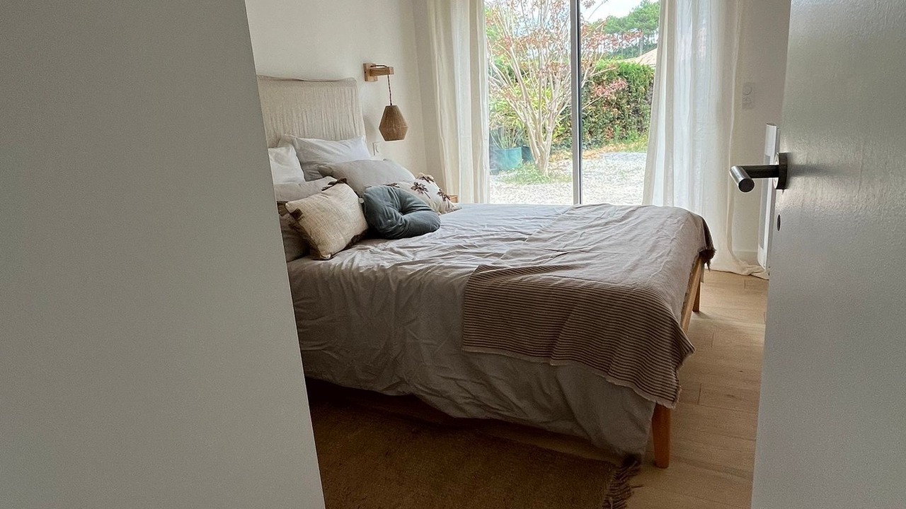 Photo of Bedroom in Messanges