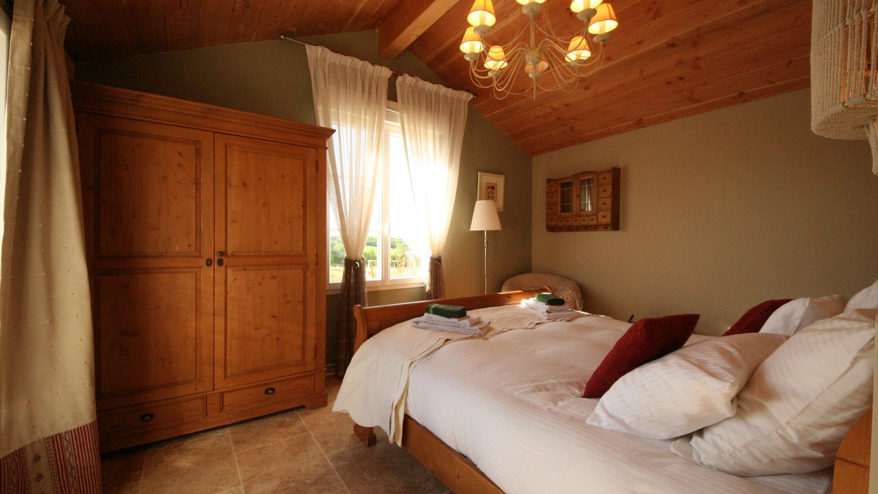 Photo of Bedroom in Les Leves-et-Thoumeyragues