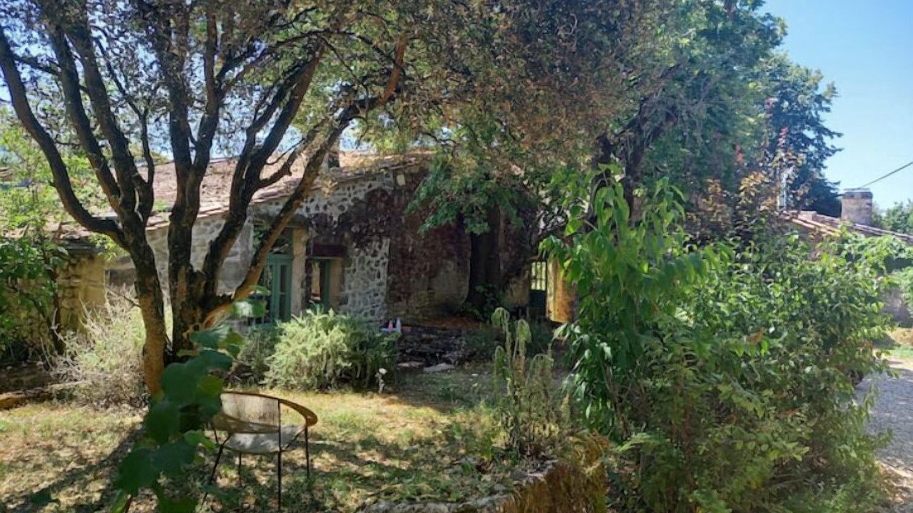 Photo of Outdoor in Saint-Quentin-de-Baron