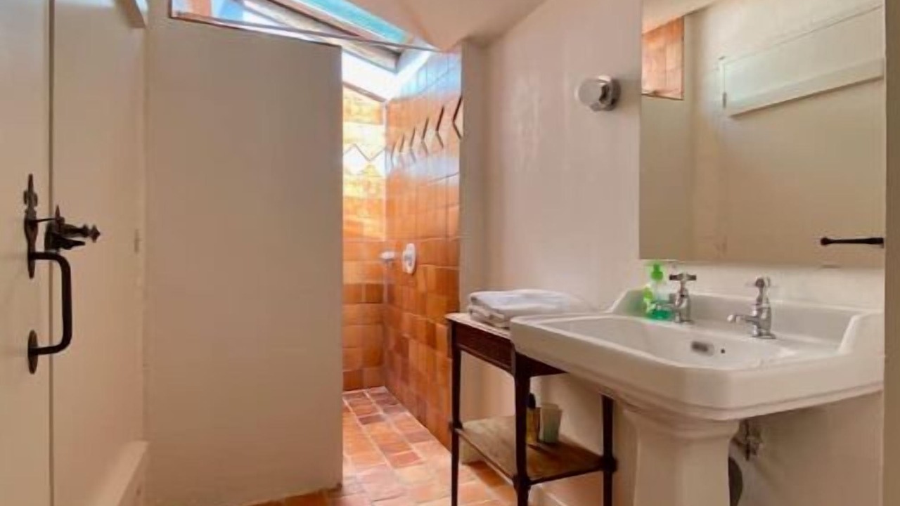 Photo of Bathroom in Saint-Quentin-de-Baron