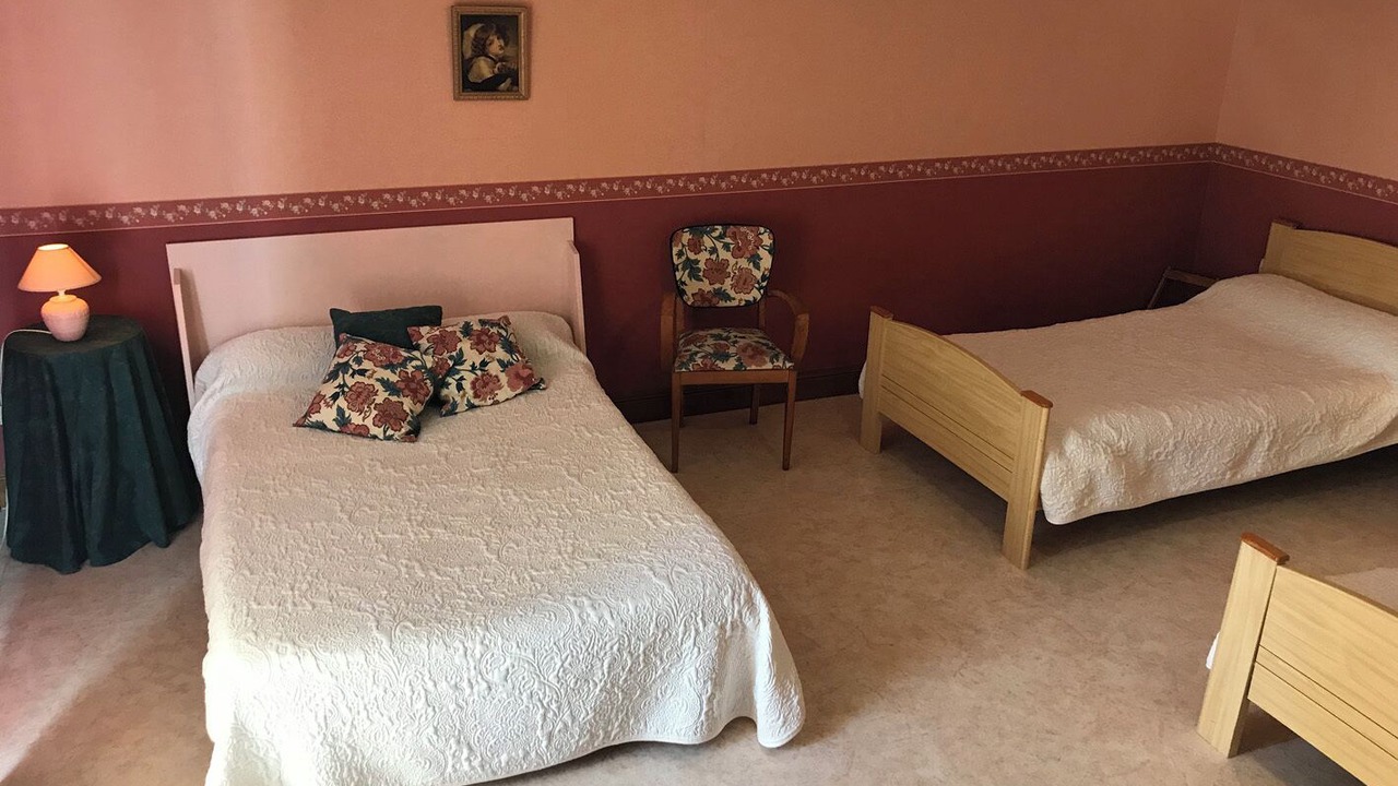 Photo of Bedroom in Champagne-le-Sec