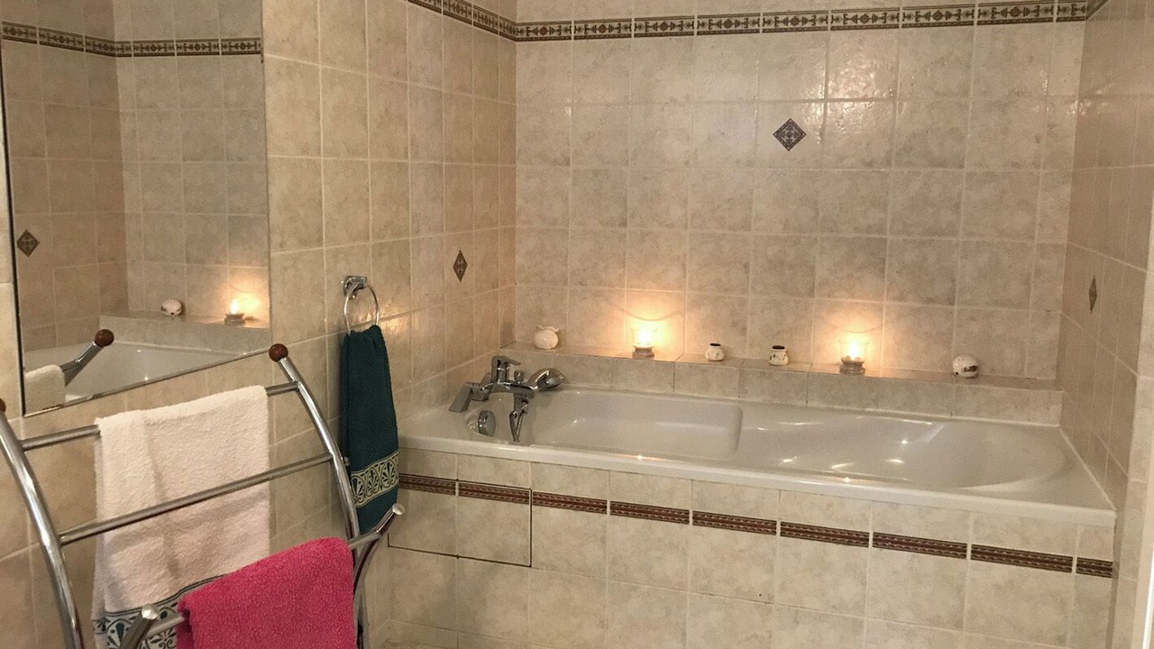 Photo of Bathroom in Champagne-le-Sec