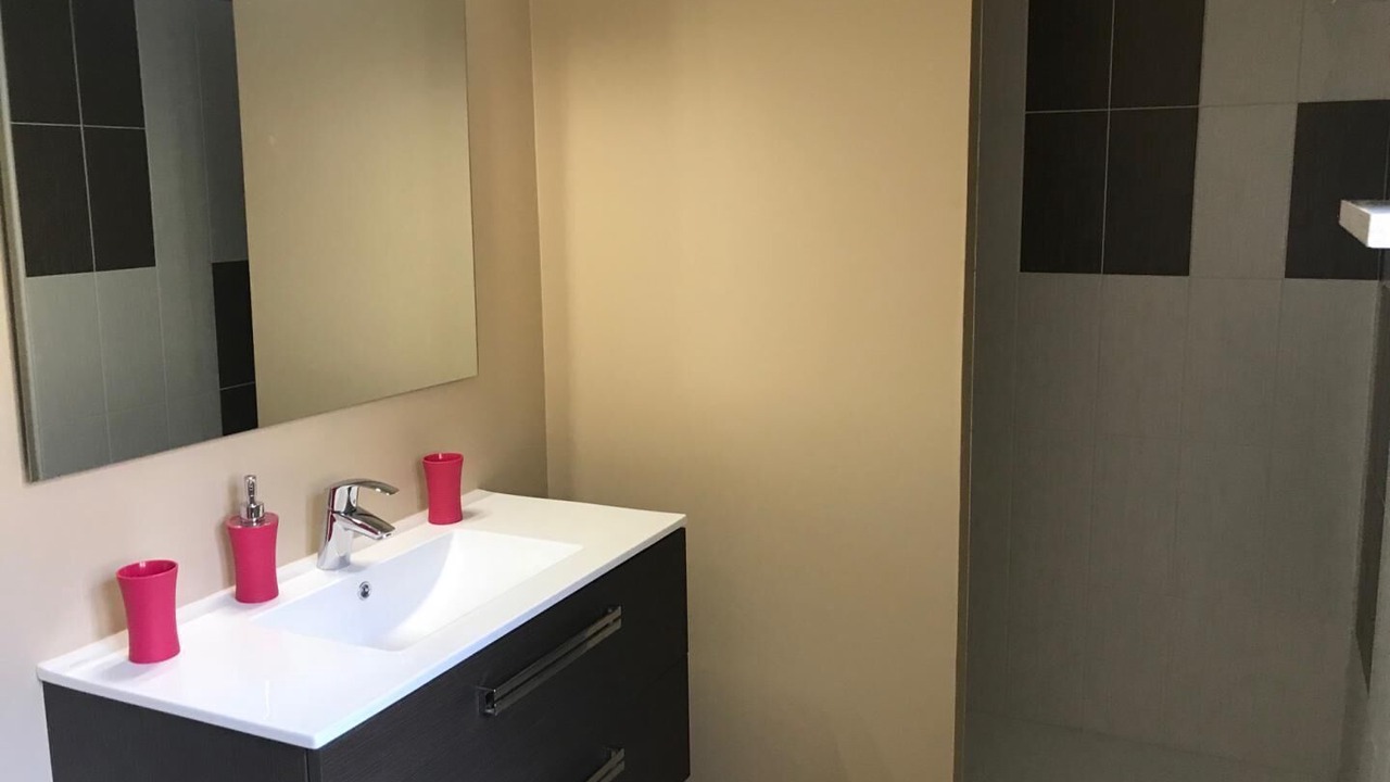 Photo of Bathroom in Celle-Levescault