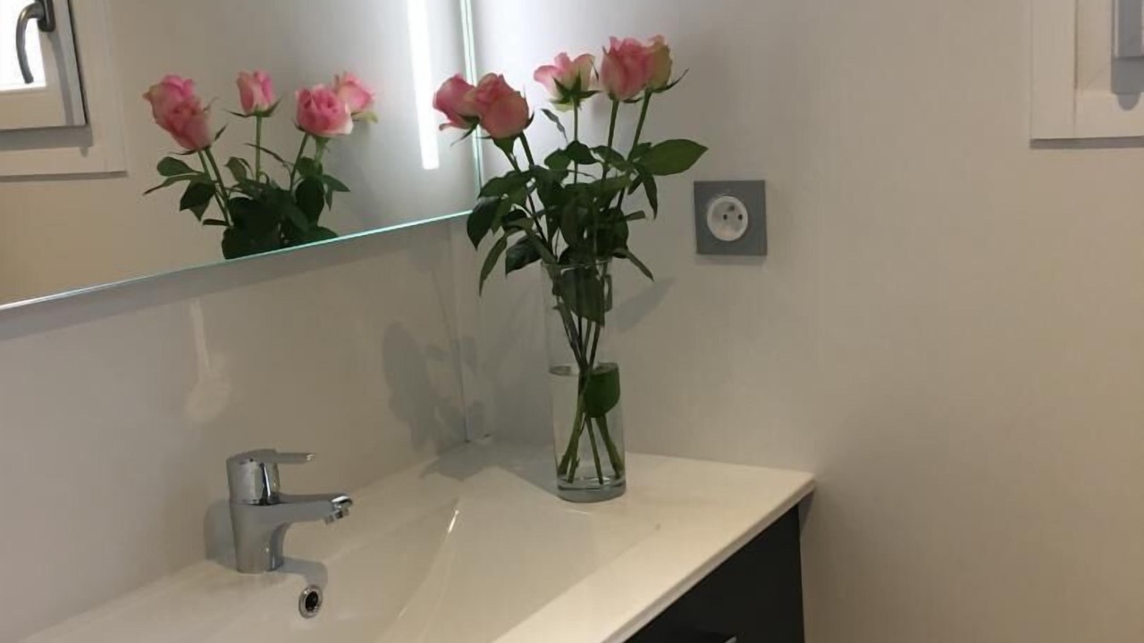 Photo of Bathroom in Lhommaize