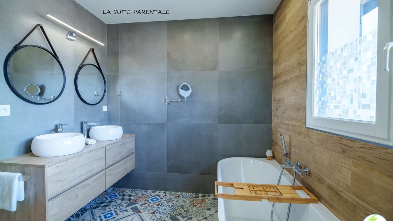 Photo of Bathroom in Parentis-en-Born