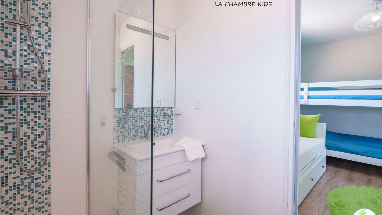 Photo of Bathroom in Parentis-en-Born