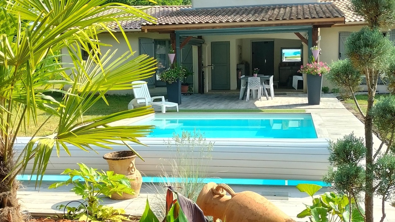 Photo of Outdoor in Salles
