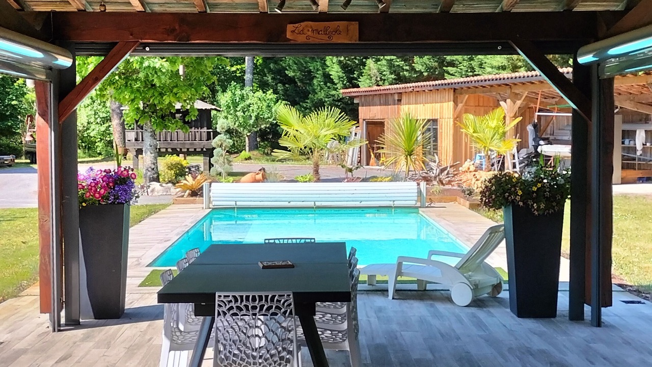 Photo of Outdoor in Salles