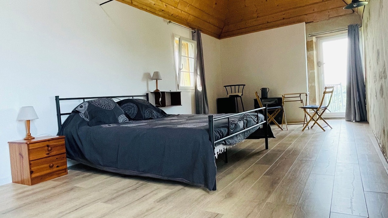 Photo of Bedroom in Viellesegure