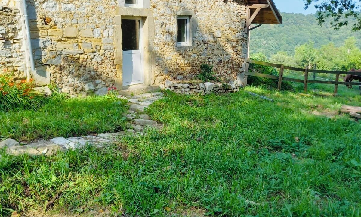 Photo of Outdoor in Viellesegure