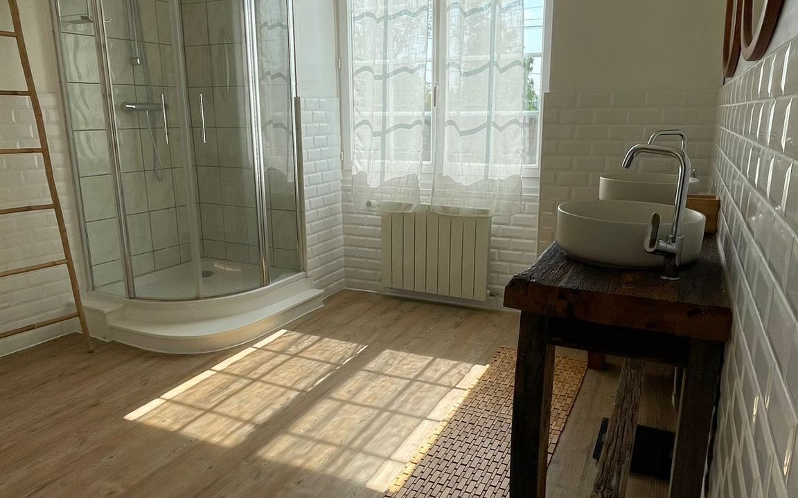 Photo of Bathroom in La Creche