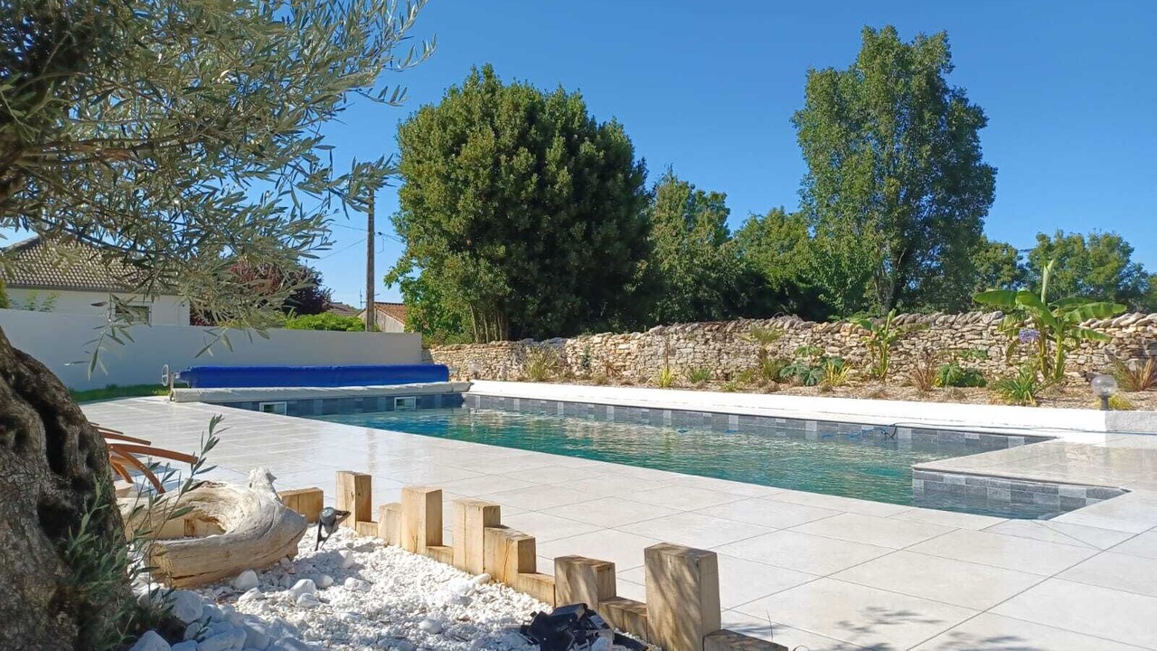 Photo of Outdoor in La Creche